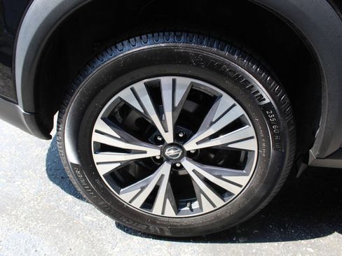 Used 2021 Nissan Rogue SV AWD/4WD image 15