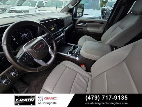 Used 2024 GMC Sierra 2500 SLT w/ SLT Convenience Package AWD/4WD image 8