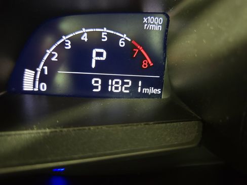 Used 2018 MAZDA MAZDA3 Sport w/ Preferred Equipment Package image 18