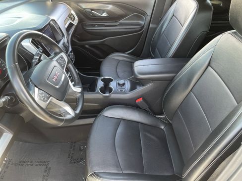 Used 2024 GMC Terrain SLT image 18