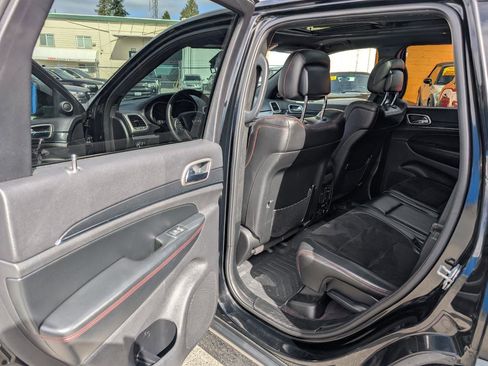 Used 2017 Jeep Grand Cherokee Trailhawk w/ Trailhawk Luxury Group image 13