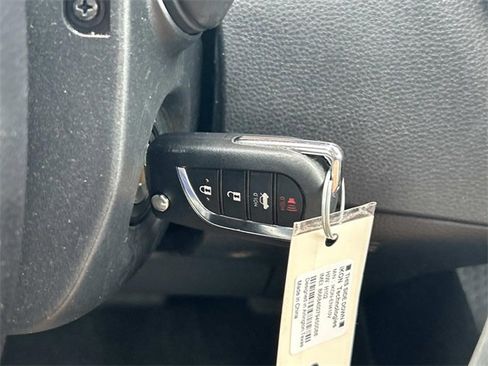 Used 2024 Toyota Corolla LE image 23