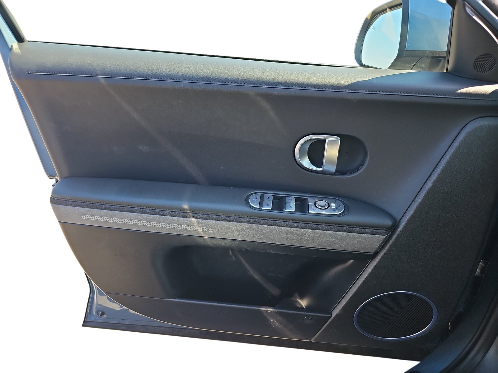 Used 2023 Hyundai Ioniq 5 SEL w/ Cargo Package AWD/4WD image 23