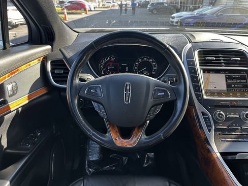 Used 2017 Lincoln MKX Reserve w/ Lincoln MKX Climate Package image 14