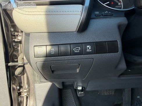 Used 2023 Toyota Camry LE image 14