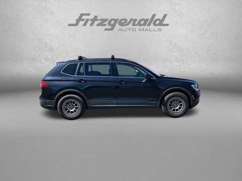 Used 2019 Volkswagen Tiguan SE w/ Panoramic Sunroof Package AWD/4WD image 9