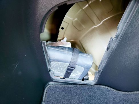 Used 2018 Nissan Leaf SV image 26