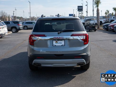Used 2023 GMC Acadia SLT image 4