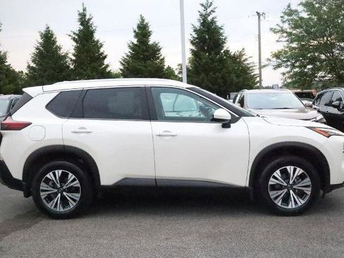 Certified 2023 Nissan Rogue SV w/ SV Premium B Package AWD/4WD image 5