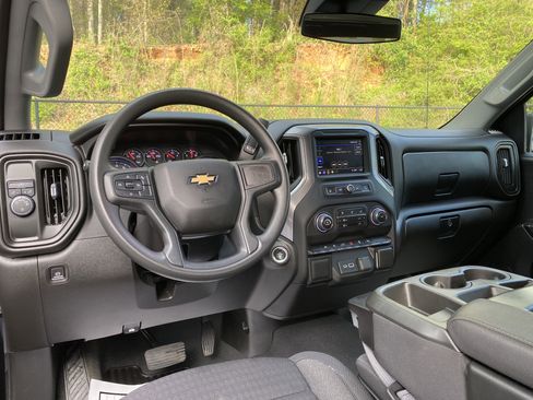 Used 2022 Chevrolet Silverado 1500 Custom image 31