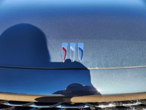 New 2026 Buick Envision Avenir image 10