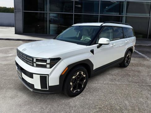 Used 2026 Hyundai Santa Fe SEL image 3