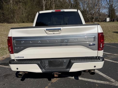 Used 2016 Ford F150 Platinum w/ Equipment Group 701A Luxury image 10