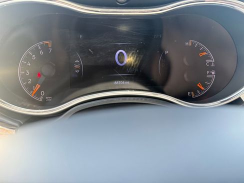 Used 2019 Jeep Grand Cherokee Summit AWD/4WD image 36