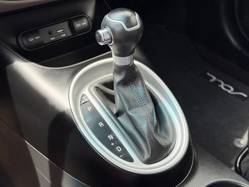 Used 2016 Kia Soul FWD image 15