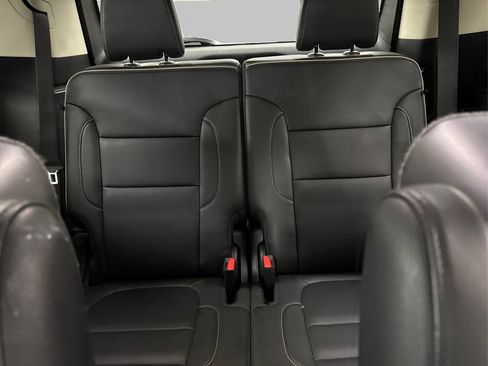 Used 2023 GMC Acadia Denali w/ Denali Ultimate Package image 37