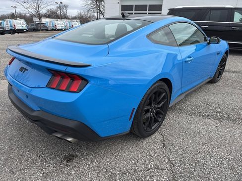 Used 2025 Ford Mustang GT Premium image 13