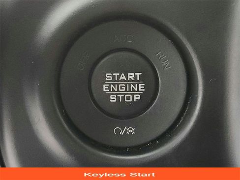 Used 2019 Jeep Wrangler Unlimited Sport S image 32