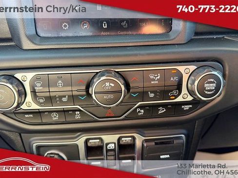 Used 2019 Jeep Wrangler Unlimited Sahara w/ Dual Top Group image 18