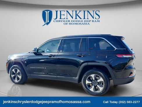 Used 2024 Jeep Grand Cherokee Limited 4xe AWD/4WD image 11