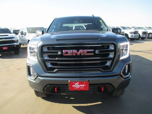 Used 2022 GMC Sierra 1500 AT4 image 11