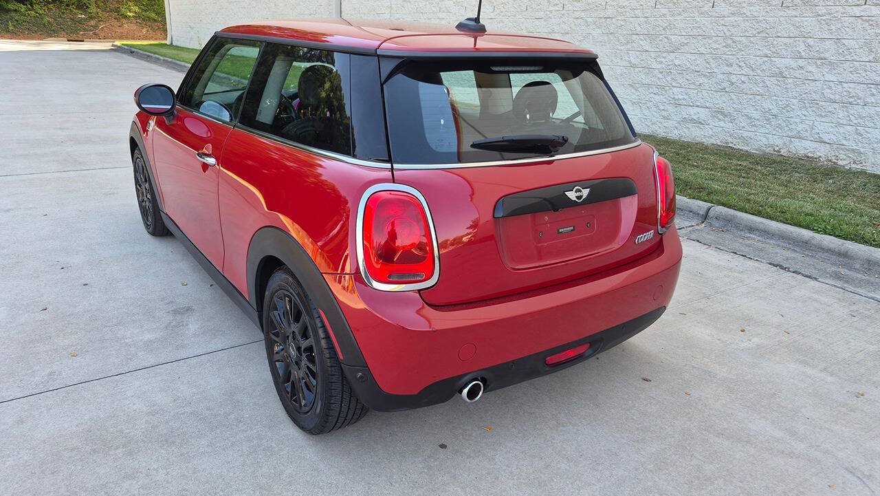 Used 2018 MINI Cooper 2-Door Hardtop FWD image 5