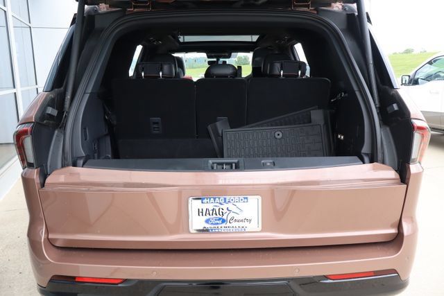 Used 2025 Lincoln Navigator Black Label AWD/4WD image 34