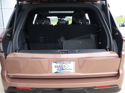 Used 2025 Lincoln Navigator Black Label AWD/4WD image 34
