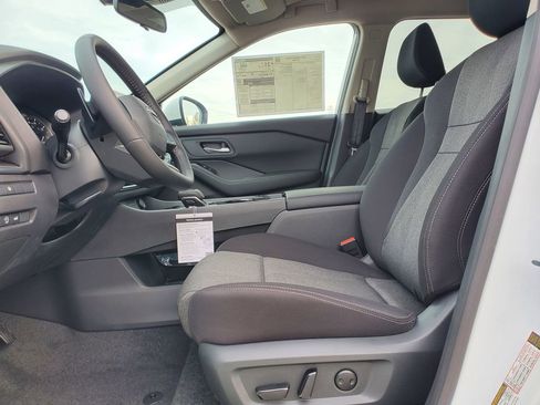 New 2026 Nissan Rogue SV image 17