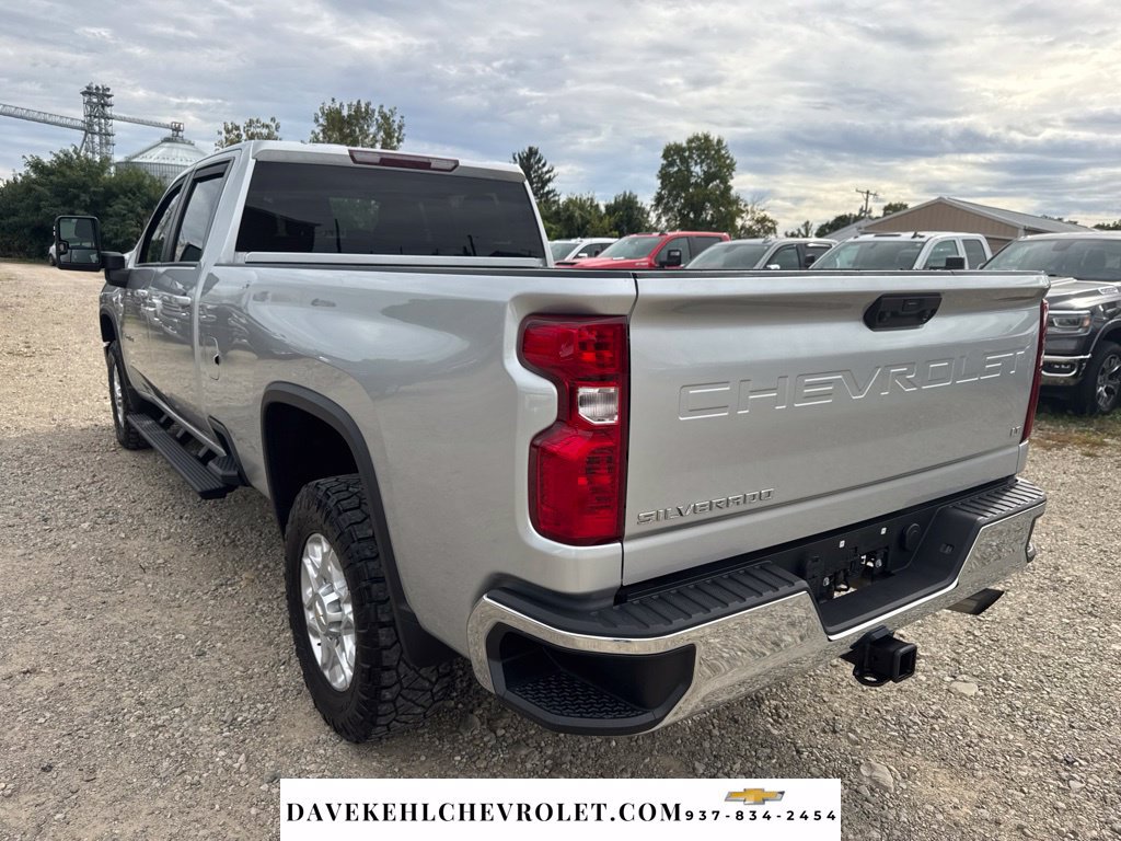 Used 2022 Chevrolet Silverado 3500 LT w/ Convenience Package AWD/4WD image 3