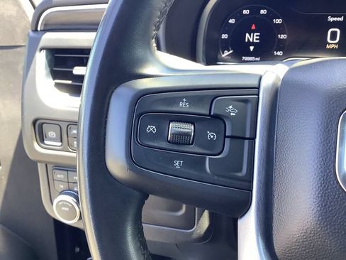 Used 2023 GMC Yukon SLT AWD/4WD image 13