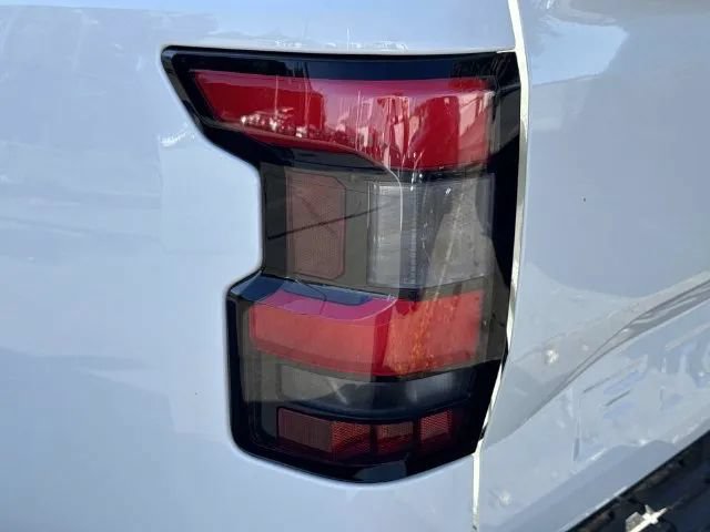 New 2027 Nissan Frontier SV RWD image 11