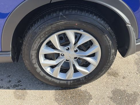 Used 2025 Honda CR-V LX image 9