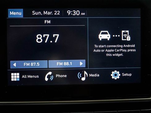 Used 2023 Hyundai Venue SEL image 20