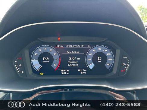 Used 2025 Audi Q3 2.0T Premium w/ Convenience Plus Package AWD/4WD image 34
