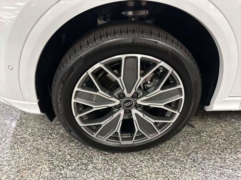 Used 2025 Audi Q5 Premium Plus w/ Premium Plus AWD/4WD image 5