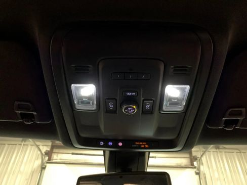 Used 2022 Chevrolet Tahoe RST w/ Luxury Package image 36