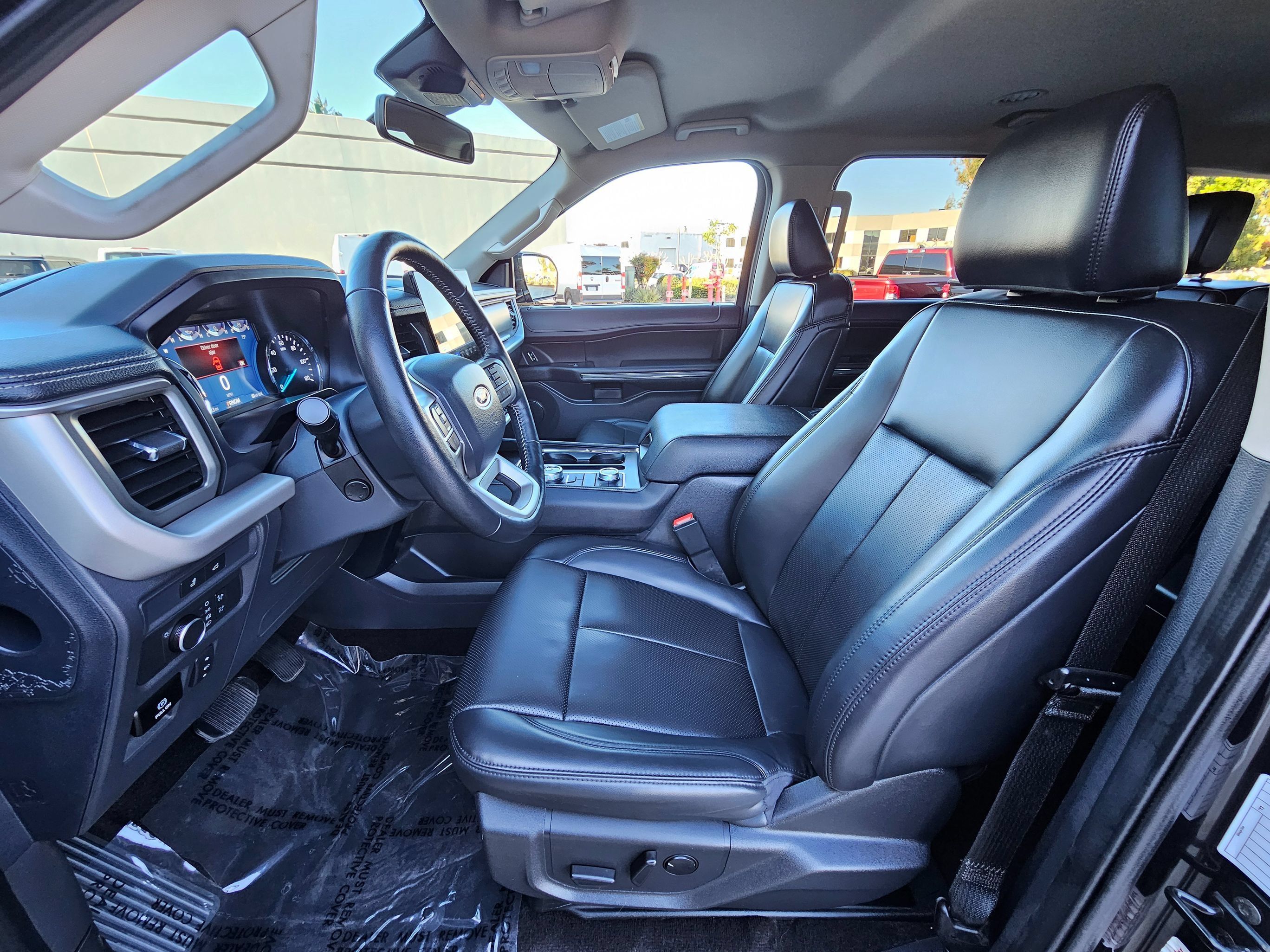 Used 2022 Ford Expedition XLT AWD/4WD image 17