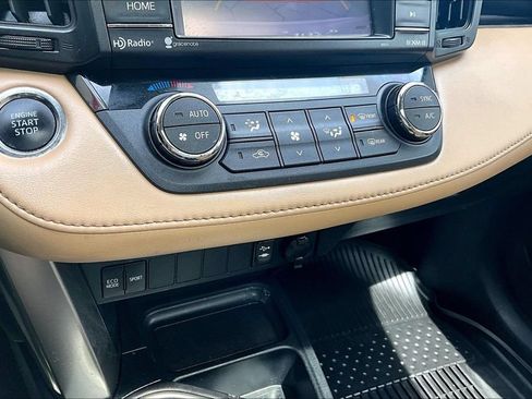 Certified 2018 Toyota RAV4 XLE FWD image 17