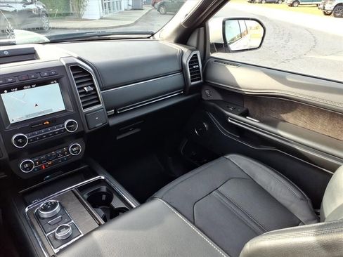 Certified 2019 Ford Expedition Limited w/ Equipment Group 302A image 14