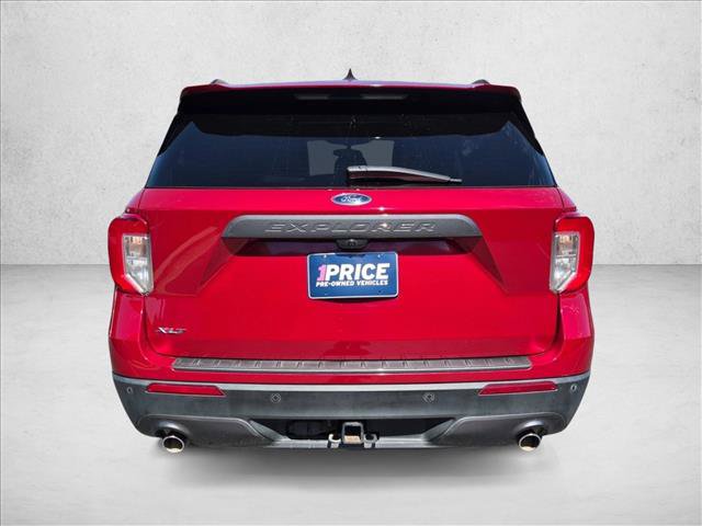 Used 2021 Ford Explorer XLT w/ Equipment Group 202A RWD image 7