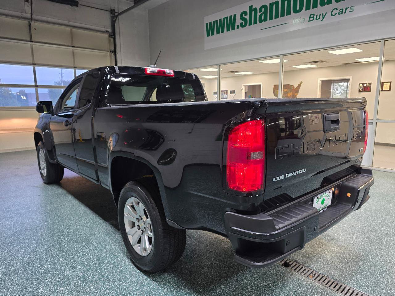 Used 2021 Chevrolet Colorado LT w/ Fleet Safety Package RWD image 9