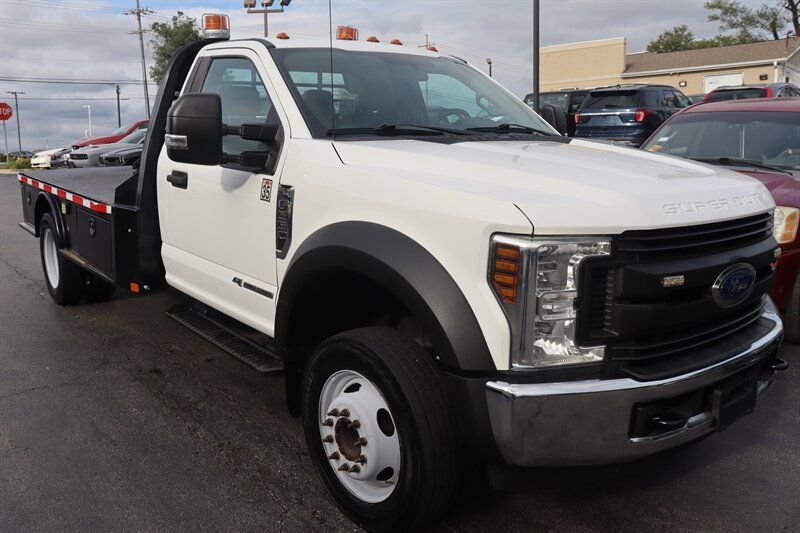 Used 2019 Ford F550 Luxury RWD image 1