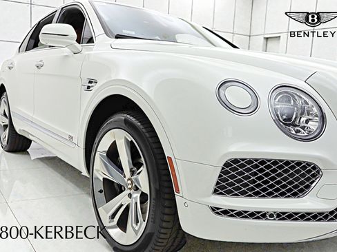 Used 2019 Bentley Bentayga image 11