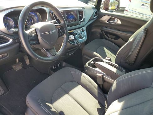 Used 2018 Chrysler Pacifica Touring Plus w/ S Appearance Package image 23