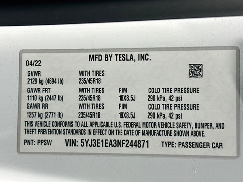 Used 2022 Tesla Model 3 RWD image 12