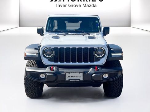 Used 2025 Jeep Wrangler Unlimited Rubicon AWD/4WD image 2