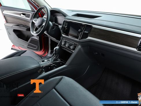 Used 2023 Volkswagen Atlas SE w/ Panoramic Sunroof Package FWD image 32