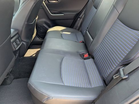 Used 2023 Toyota RAV4 XSE AWD/4WD image 9