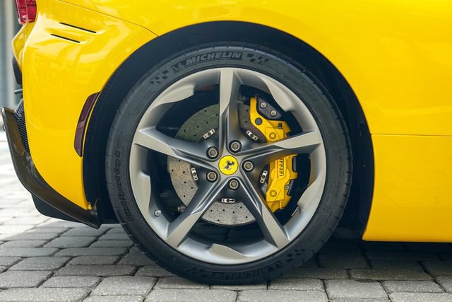 Used 2021 Ferrari SF90 Stradale AWD/4WD image 32